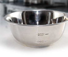 Footed Bowl W Measuring